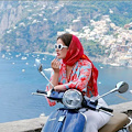 Vacanze in Costiera Amalfitana per la modella e influencer Carolina Vilanova /foto