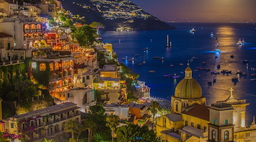 Tutti in rada a Positano per la Superluna del Cervo. Le fotografie di Fabio Fusco