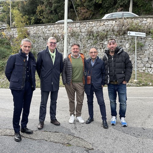 A Ravello iniziativa green in collaborazione con Legambiente e il supporto dei rocciatori di Cardine SRL /Foto