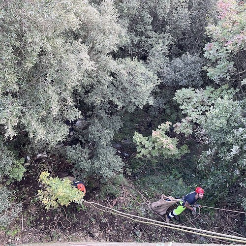 A Ravello iniziativa green in collaborazione con Legambiente e il supporto dei rocciatori di Cardine SRL /Foto