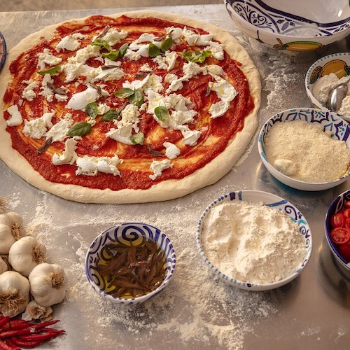 All’Anantara Convento di Amalfi Grand Hotel un viaggio culinario attraverso la Campania con le pizze di Gino Sorbillo 