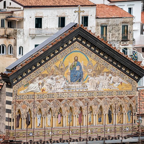 Amalfi, dopo il restauro il mosaico del Duomo ritrova l'antico splendore /FOTO