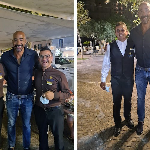 Amaurys Pérez a Minori per la presentazione di un libro si concede pausa di gusto da Sal De Riso