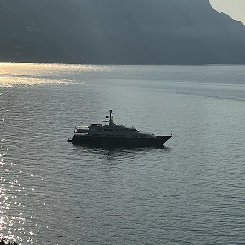 Ancora yacht al largo della Costa d'Amalfi: ecco Laurentia, Eleni e Solinda / FOTO 