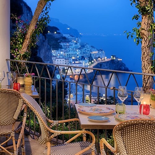 «Chef’s Collection»: cena con cooking show di squadra all’NH Collection Grand Hotel Convento di Amalfi
