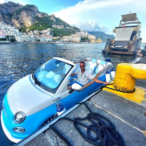 Dalle acque di Positano a quelle di Amalfi: ecco la Fiat 500 nautica della società "Positano Boat"