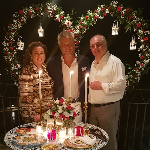 Donna Imma e Matteo festeggiano 30 anni d’amore all’NH Convento di Amalfi, presto in TV a “Il Castello delle Cerimonie”