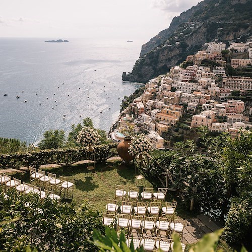 Floragarden Positano protagonista sul numero di agosto di Weddings & Honeymoons