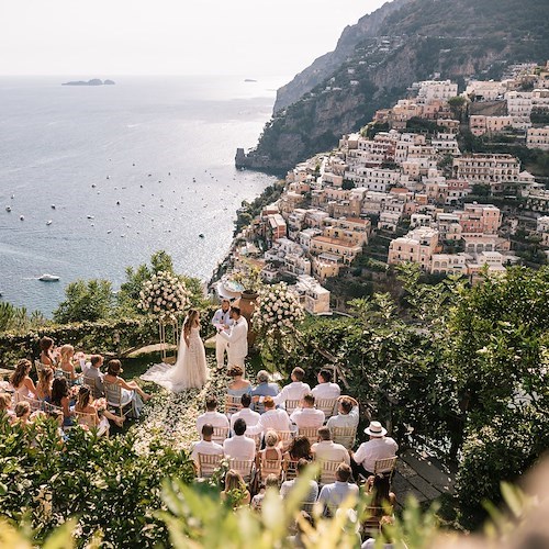 Floragarden Positano protagonista sul numero di agosto di Weddings & Honeymoons