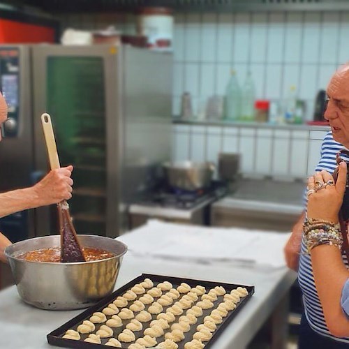 Il limone IGP Costa d'Amalfi sarà la star del libro di Gennaro Contaldo, con le fotoricette realizzate da Gambardella 