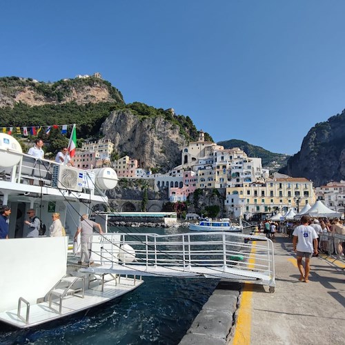 Il nuovo traghetto “Grassi Junior” da Positano per Costiera e Salerno è operativo, ecco orari e novità di “Mizar”