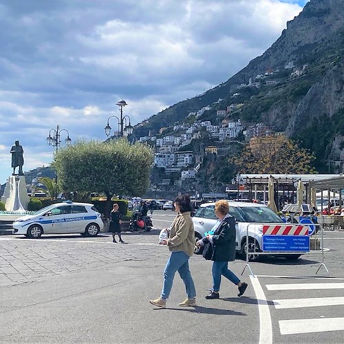 “InfoParking”, Amalfi lancia l’APP che consente di conoscere in tempo reale i posti disponibili nei parcheggi pubblici