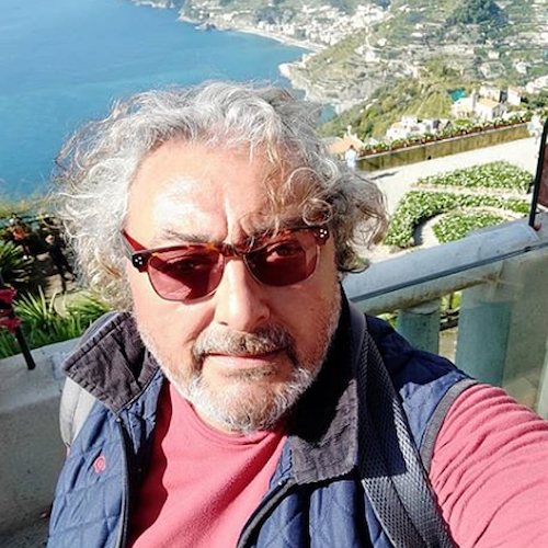 L’attore argentino Claudio Rissi si rilassa tra Amalfi e Ravello