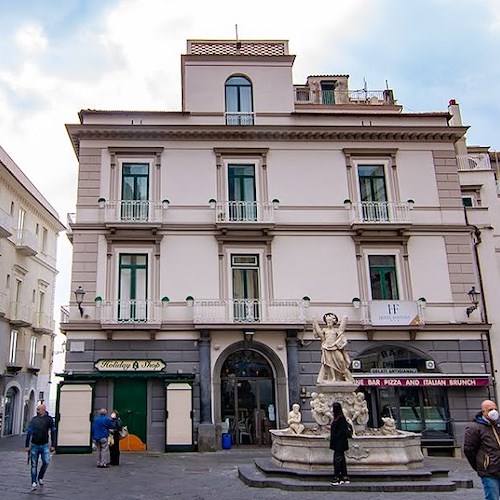 L'Hotel Fontana di Amalfi cerca una cameriera ai piani /COME CANDIDARSI