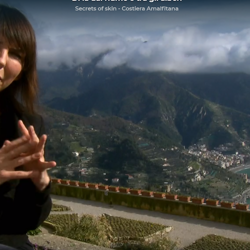 "La Costiera verticale", su Rai 5 Monica Ghezzi racconta la Divina nei suoi lati più segreti /VIDEO