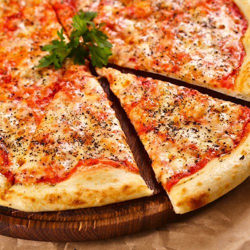 La pizza crea dipendenza per la sua «sinfonia di ingredienti», lo rivela “Cnn Health”