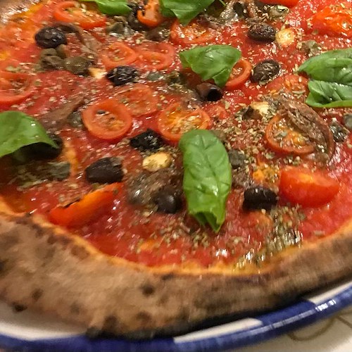 La tradizione della pizza ad Amalfi nel giorno dei defunti