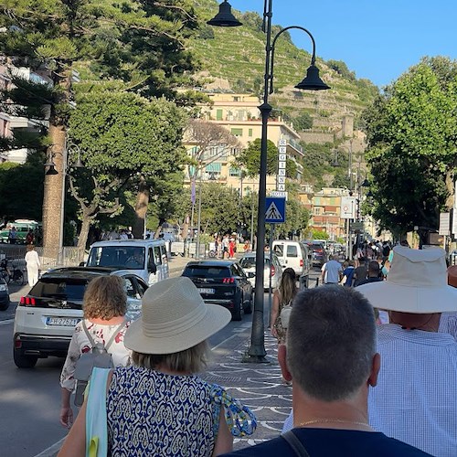 Ondata turistica in Costa d'Amalfi, più presenze rispetto al 2019 grazie alla Regata Storica / I DATI 