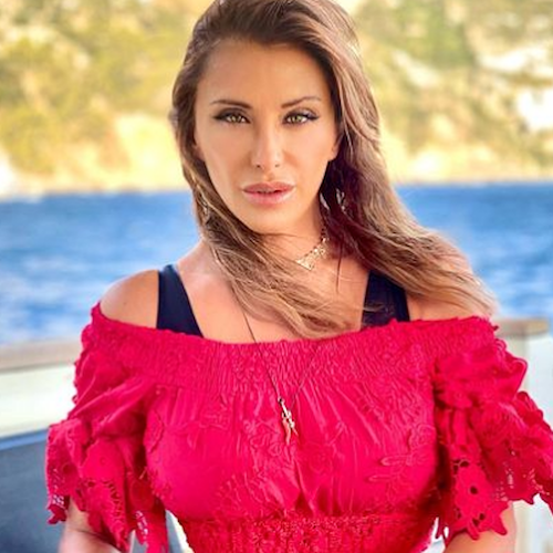 Per Sabrina Salerno relax tra Capri e Costa d'Amalfi, tappe ad Amalfi a Positano 