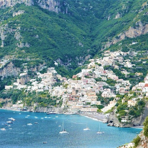 “Posa Posa”, a Positano il nuovo spettacolo teatrale sulle origini della Città Verticale