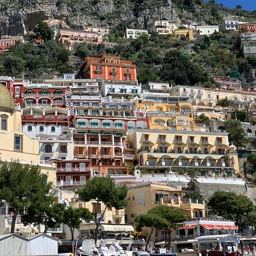 Positano è la capitale estiva degli influencer: l'hashtag #Positano supera i 2,5milioni di post 