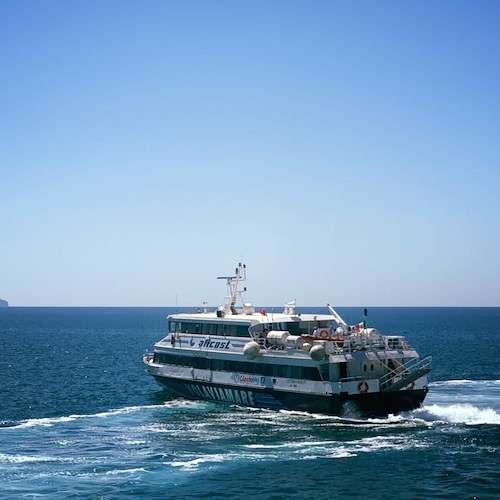 Ritorna il Metrò del Mare, la Linea 2 collega Salerno alla Costa d’Amalfi: ecco le tratte per l’estate 2023