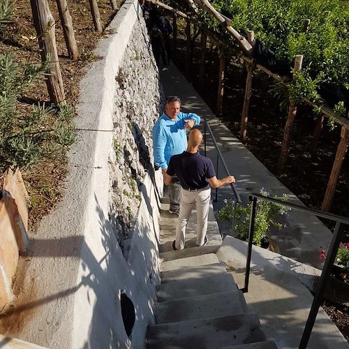 Sal De Riso e i limoni Costa d’Amalfi IGP nella docuserie di Stanley Tucci, riprese a Minori per la CNN /Foto