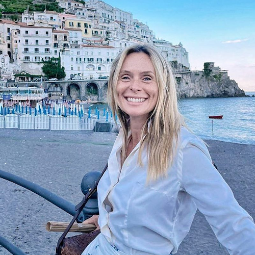 Serena Autieri torna in Costiera Amalfitana: «Amalfi è pura poesia» 