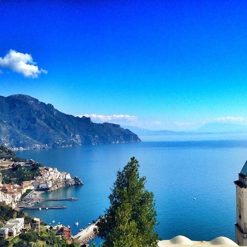 “Serenata Luntana”, 12 agosto ad Amalfi il concerto al tramonto con l'Accademia Mandolinistica Napoletana 