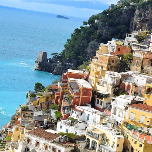 Sindaci della Costa d'Amalfi in riunione con l'assessore regionale Casucci per una nuova strategia di turismo