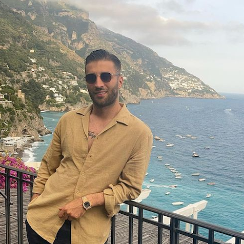 Sole e relax tra la Costa d'Amalfi e Capri per Alpaslan Öztürk, centrocampista del Galatasaray 