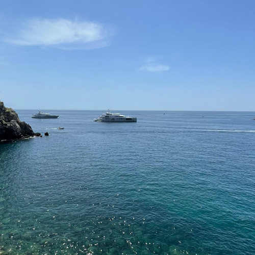 Tre yacht di lusso al largo di Amalfi, ecco quali sono / FOTO 