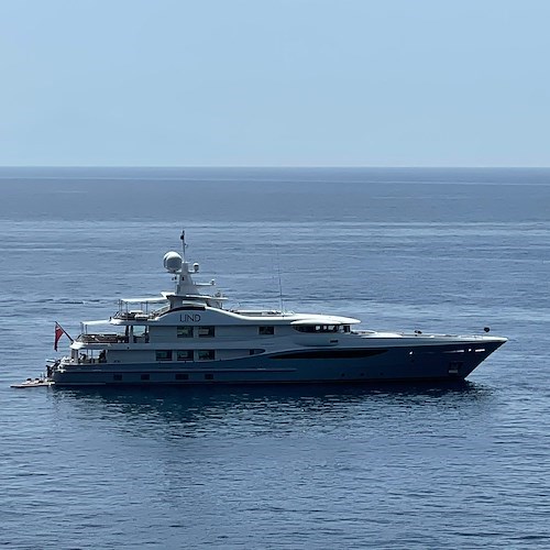 Tre yacht di lusso al largo di Amalfi, ecco quali sono / FOTO 