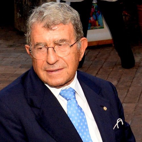  Venerdì 26 agosto Corrado Calabrò protagonista di Amalfi d’Autore con “Quinta Dimensione”