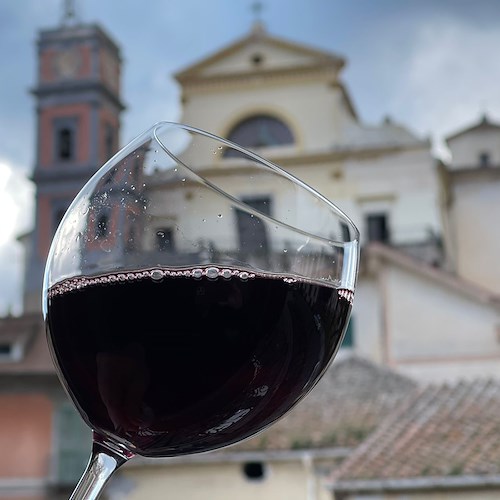 “Viaggio fra le migliori espressioni eroiche italiane”, 20 aprile si parla di vino con Gambero Rosso e Distretto Turistico Costa d’Amalfi