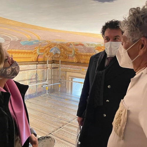 Vietri sul Mare, scoperto affresco celato da controsoffitto nel palazzo comunale. Restauro affidato a Forcellino