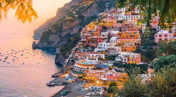 Al via la quinta edizione della rassegna "Vicoli in Arte": musica, teatro e danza a Positano