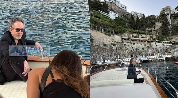 Tim Burton in barca con Sea Dreams Amalfi Coast /foto